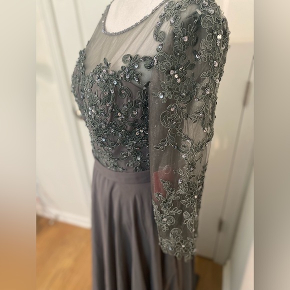 NWT JJs House Mother of the Bride Dress - Picture 11 of 12